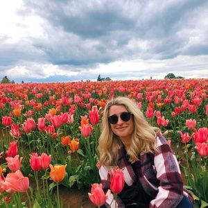 Meet your Posher, Ashley